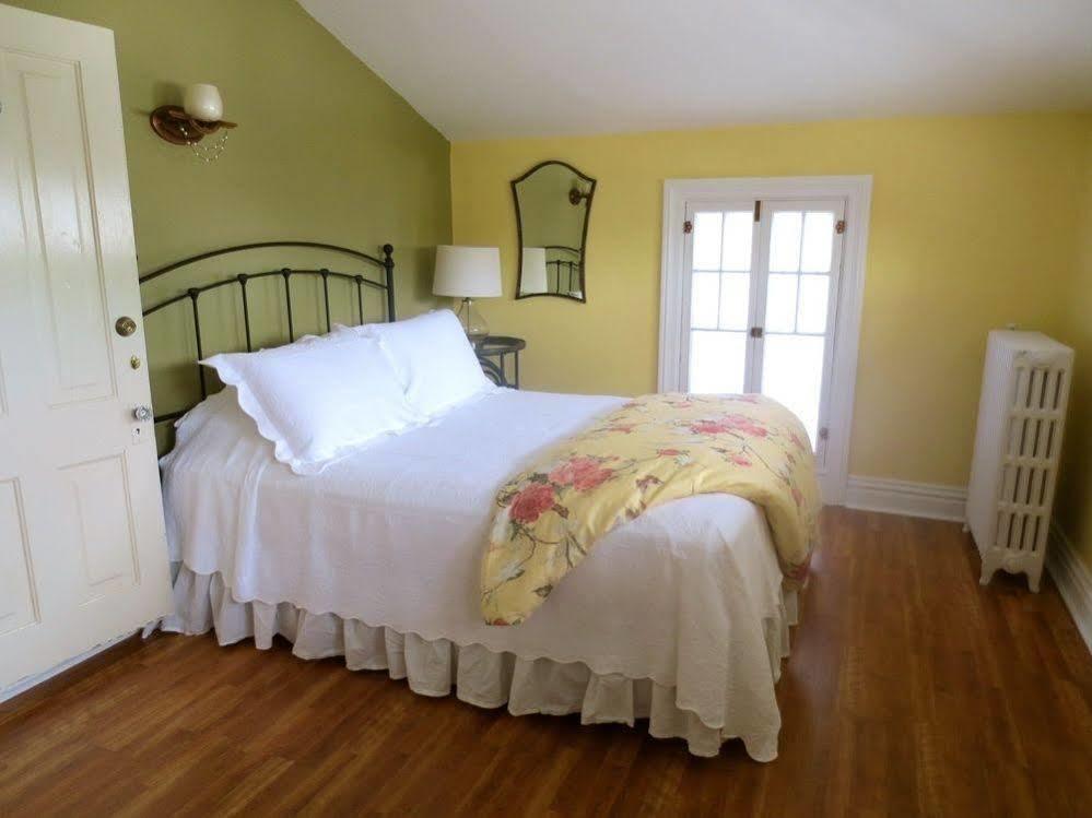 Carriage House Bed & Breakfast 威诺纳 外观 照片