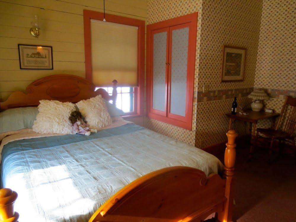 Carriage House Bed & Breakfast 威诺纳 外观 照片