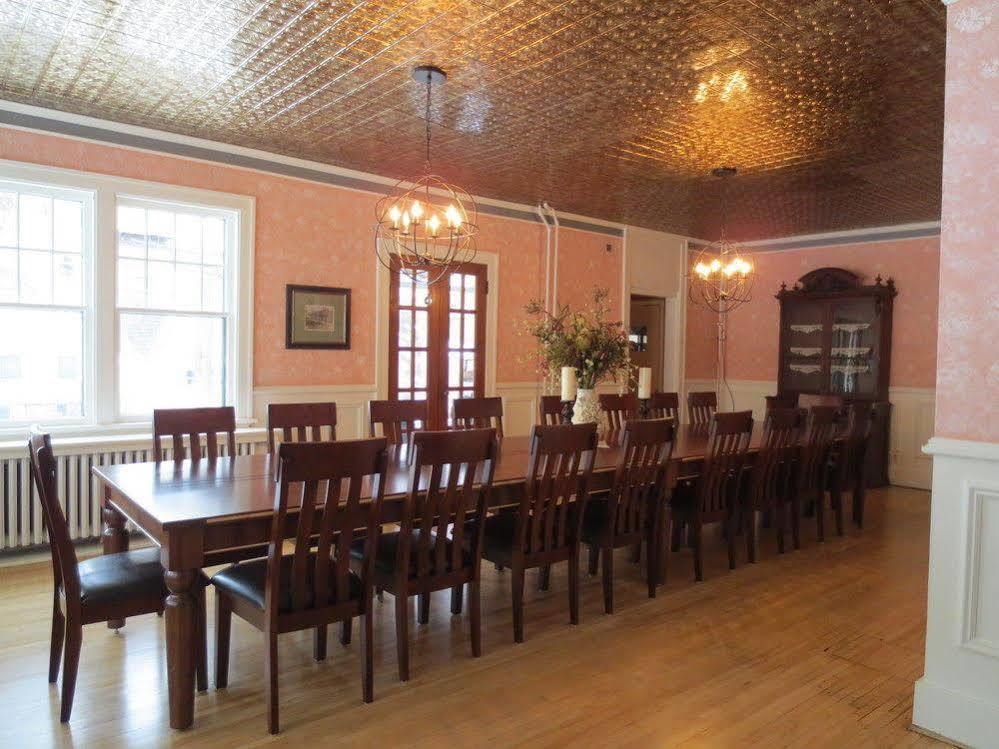 Carriage House Bed & Breakfast 威诺纳 外观 照片