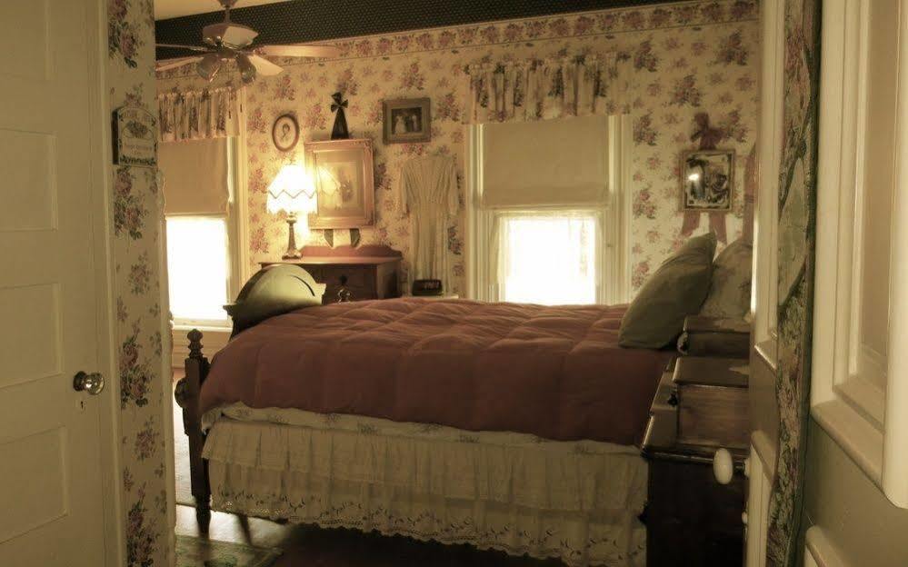 Carriage House Bed & Breakfast 威诺纳 外观 照片